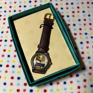 Vintage 1994 one Looney Tweety Character Brown Leather Watch